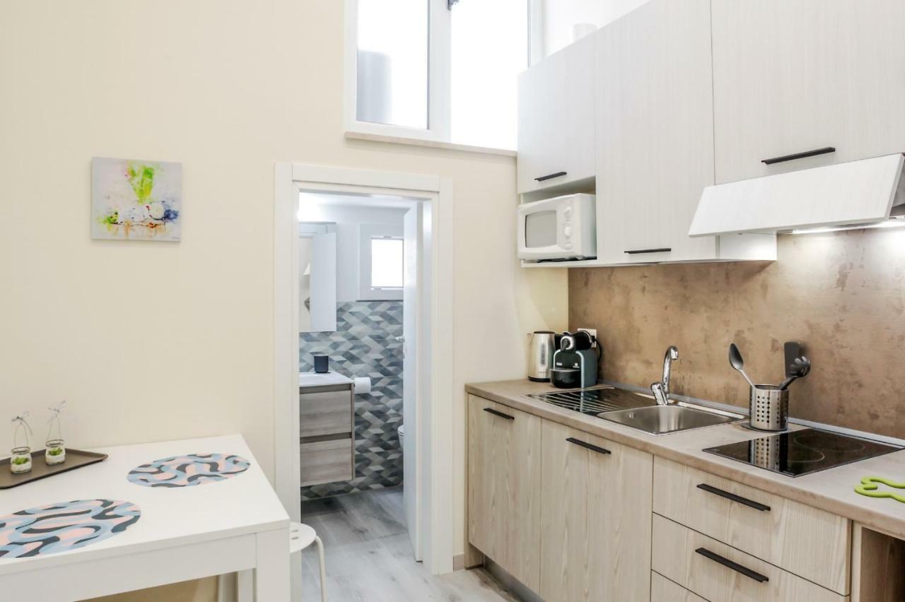 Bari Centrale Railway Station Apartment المظهر الخارجي الصورة