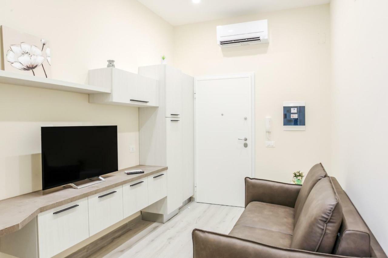 Bari Centrale Railway Station Apartment المظهر الخارجي الصورة